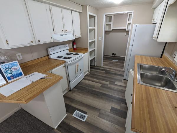 1976 C & G Corp mobile Home