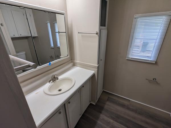 1976 C & G Corp mobile Home