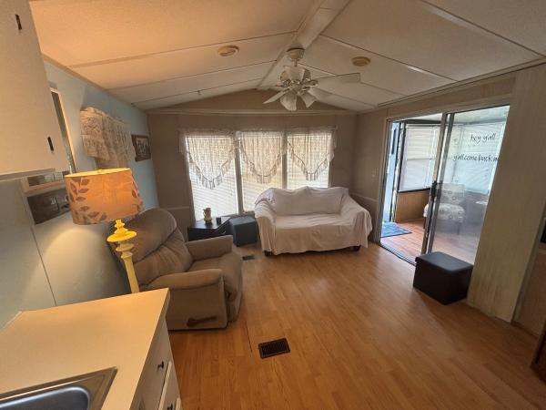 1989 Mobile Home