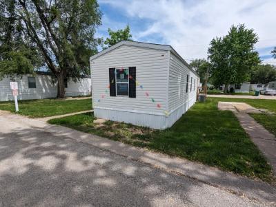 Photo 2 of 20 of home located at 19 Country Elms Est. Galesburg, IL 61401