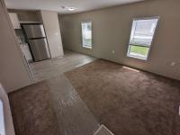 2006 Holly Park mobile Home