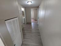 2006 Holly Park mobile Home