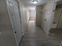 2006 Holly Park mobile Home