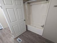 2006 Holly Park mobile Home