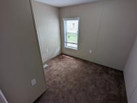 2006 Holly Park mobile Home