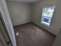 2006 Holly Park mobile Home