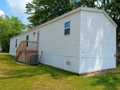 Mobile Home at 2 Locust Street Crestline, OH 44827