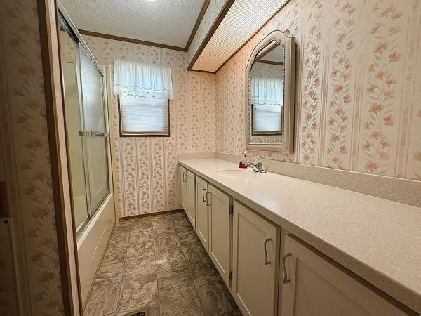 1985 Mobile Home