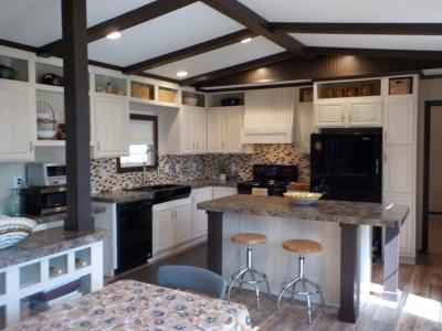 Photo 5 of 17 of home located at 11555 Culebra Road Site #454 San Antonio, TX 78253