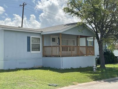 Photo 2 of 11 of home located at 250 North Fork Road San Marcos, TX 78666