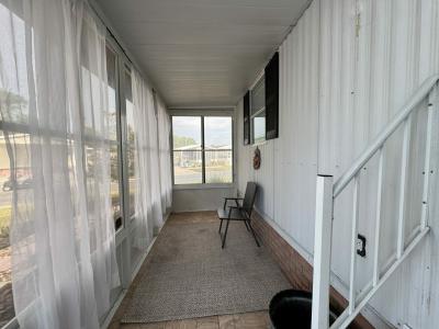 Photo 4 of 13 of home located at 915 SE Ninja Street Crystal River, FL 34429