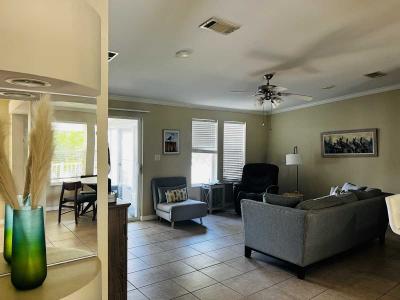 Photo 7 of 11 of home located at 1975 E. Lakeview Drive Sebastian, FL 32958