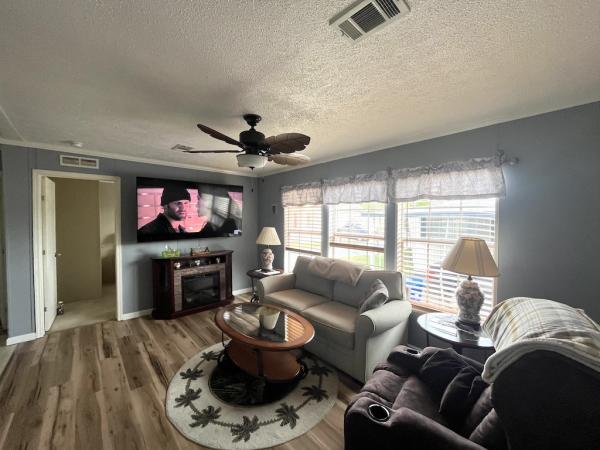 2006 DEST Mobile Home