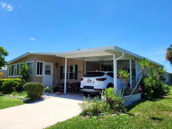 Photo 1 of 2 of home located at 5514 Yarmouth Lane Sarasota, FL 34233