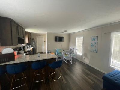 Photo 3 of 8 of home located at 4000 24th St N # 24A Saint Petersburg, FL 33714