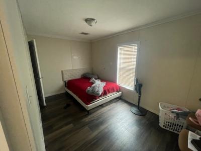 Photo 5 of 8 of home located at 4000 24th St N # 24A Saint Petersburg, FL 33714