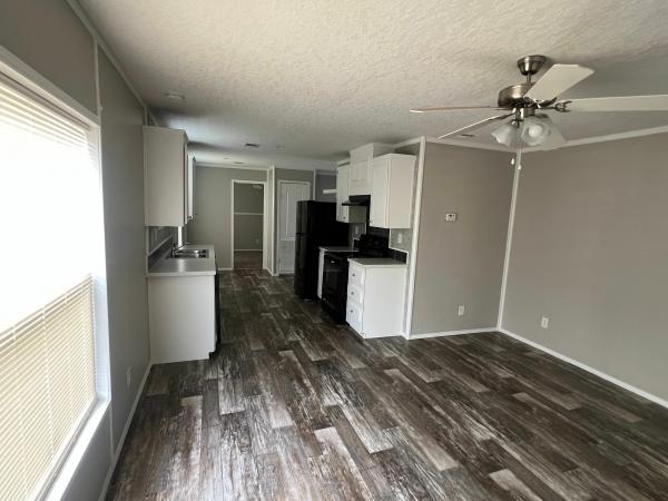 Photo 1 of 2 of home located at 11121 Veterans Memorial Hwy #129 Douglasville, GA 30134