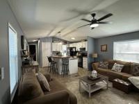 2020 372 Mobile Home