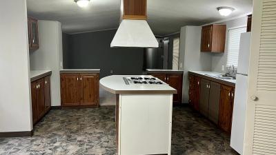 Mobile Home at 158 Delaware Circle Lot 158De Elyria, OH 44035