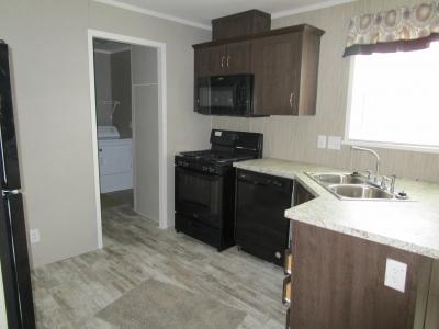 Mobile Home at 260 Connecticut Drive Lot 260Ct Elyria, OH 44035