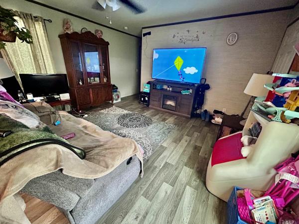 2022 CHAMPION HOME BUILDERS INC DED1670905 Mobile Home