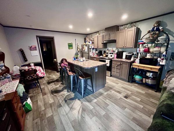 2022 CHAMPION HOME BUILDERS INC DED1670905 Mobile Home