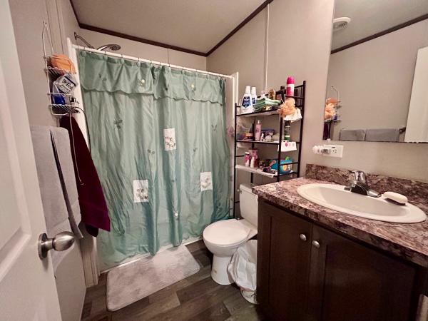 2022 CHAMPION HOME BUILDERS INC DED1670905 Mobile Home