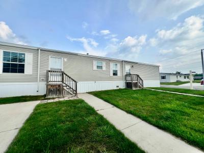 Mobile Home at 39119 Harbor Lot 113 New Boston, MI 48164