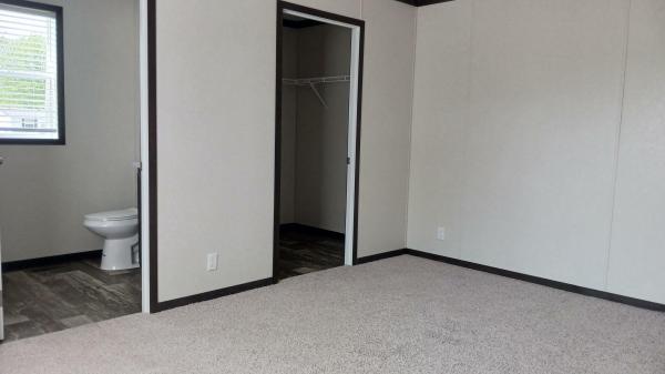 2022 Clayton Homes Inc Pulse Mobile Home