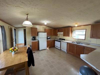 Mobile Home at 46324 Le Grande Blvd, Site #831 Macomb, MI 48044