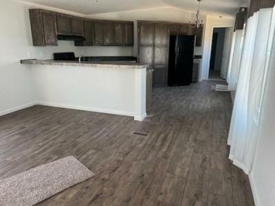 Mobile Home at 6810 Heatherwood Dr Lot 313 House Springs, MO 63051