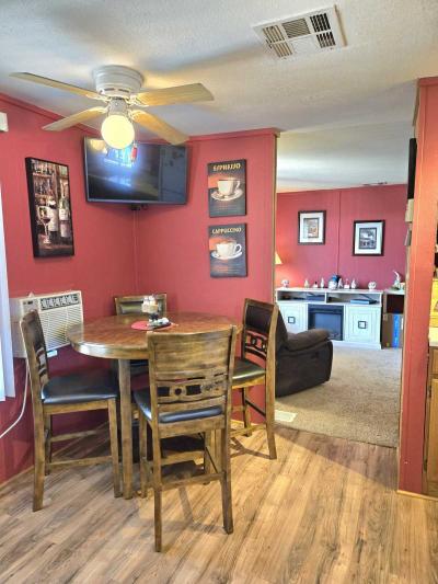Photo 3 of 38 of home located at 16225 N. Cave Creek Rd. #105 Phoenix, AZ 85032