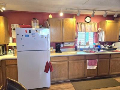 Photo 4 of 38 of home located at 16225 N. Cave Creek Rd. #105 Phoenix, AZ 85032