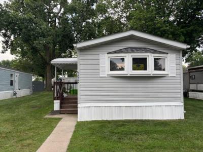 Mobile Home at 43364 Notre Dame E. #288 Sterling Heights, MI 48314