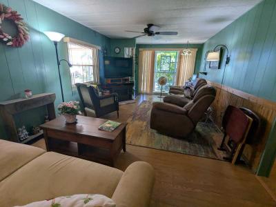 Photo 5 of 37 of home located at 7100 Ulmerton Rd, Lot 666 Largo, FL 33771