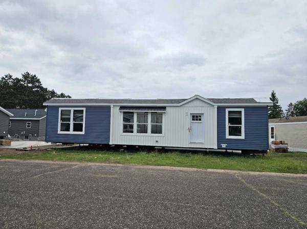 Photo 1 of 1 of home located at 1472 267.5 NE Lane Isanti, MN 55040