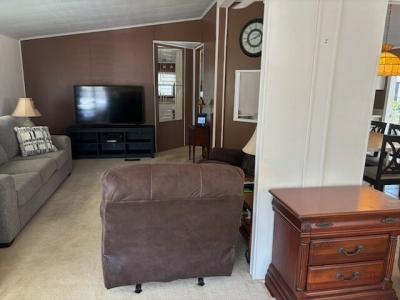 Photo 5 of 18 of home located at 3113 State Road 580 Lot 239 Safety Harbor, FL 34695