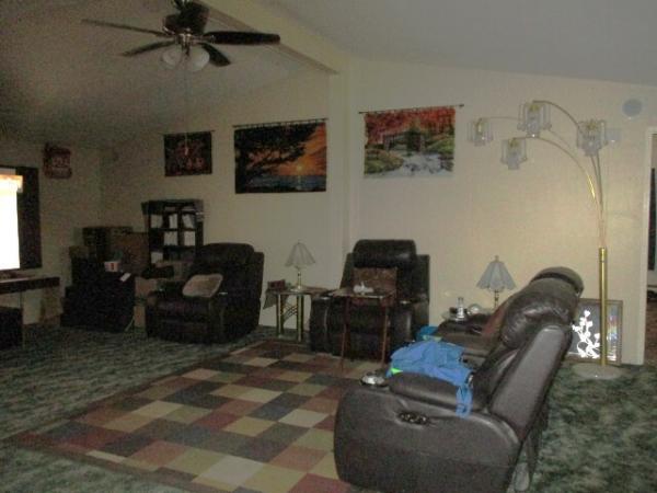 1995 Fleetwood Spring Hill Manufactured Home
