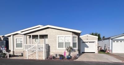 Photo 4 of 31 of home located at 120 Laburnum Lane Fountain Valley, CA 92708