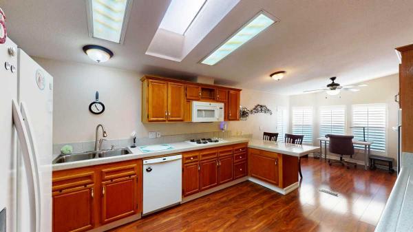 1998 Skyline Triplewide Manufactured Home