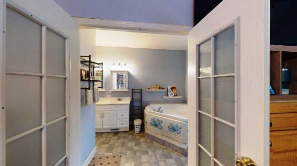 1998 Skyline Triplewide Manufactured Home