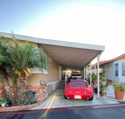 Photo 4 of 25 of home located at 19361 Brookhurst, #22 Huntington Beach, CA 92646