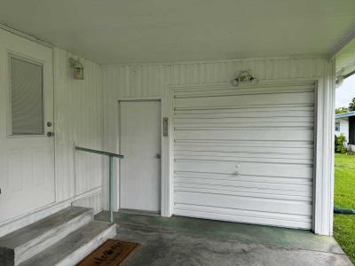 Photo 2 of 15 of home located at 22 Coral St Eustis, FL 32726