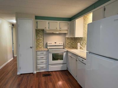 Photo 5 of 15 of home located at 22 Coral St Eustis, FL 32726