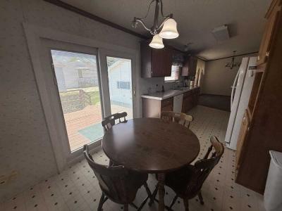 Photo 4 of 24 of home located at 57 Petunia Cir Matteson, IL 60443