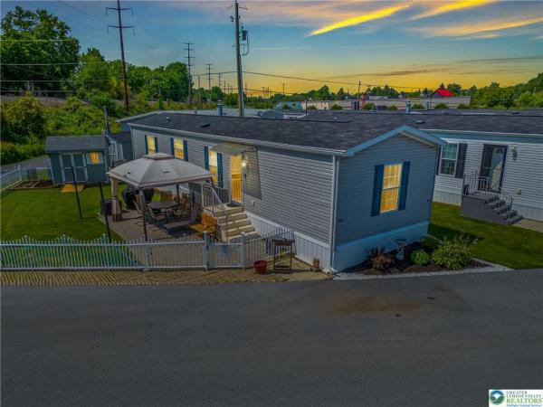 Photo 1 of 2 of home located at 7446 Marquis Dr Trexlertown, PA 18087