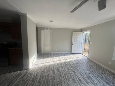 Photo 3 of 15 of home located at 5807 NW 12th Ct Bell, FL 32619