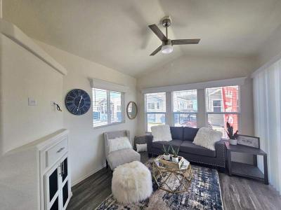 Photo 4 of 33 of home located at 9252 E. Broadway Road #004 Mesa, AZ 85208