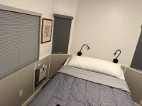 1990 Castle Manufactured Home