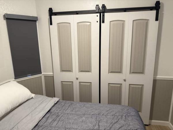 1990 Castle Manufactured Home